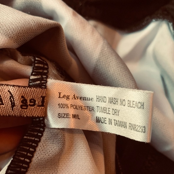 Leg Avenue Half Time Referee Costume - Picture 11 of 16